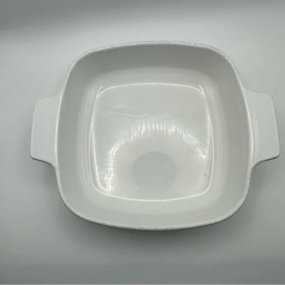 Vintage 1975 Corningware Baking Dish with Lid - Picture 12 of 12